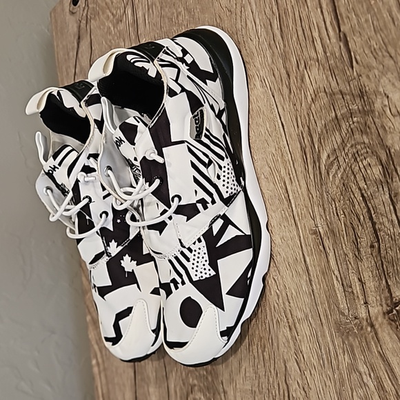 Reebok FuryLite Patterned Sneakers - Picture 3 of 4